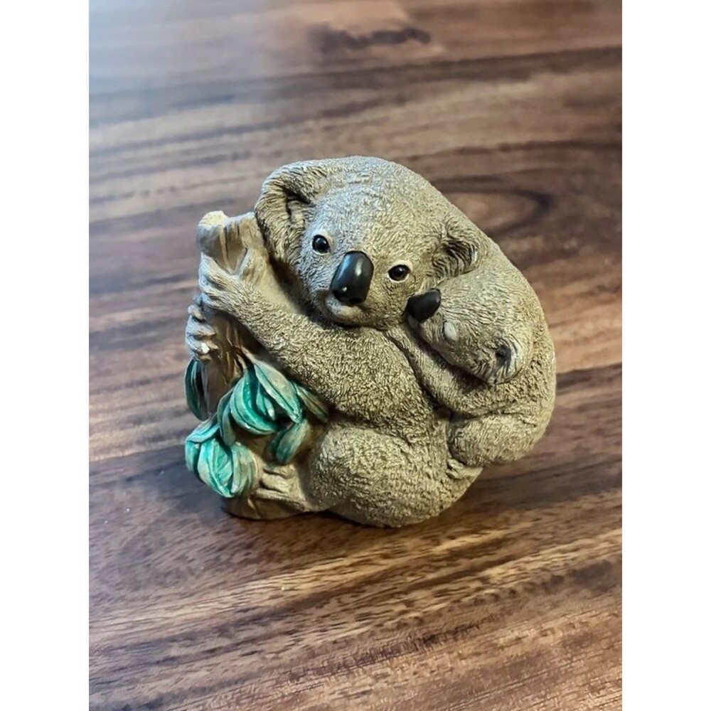 Vintage 1983 Sandicast Koala Mom & Baby Figurine Handcast Hand Painted USA